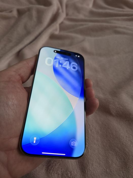 Iphone 16 Pro Desert Titanium 256 g Garanție 2 ani