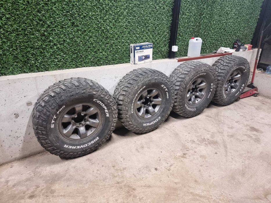 Джанти с гуми 35" за Patrol