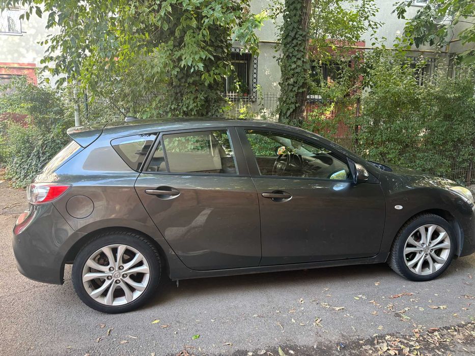 MAZDA 3 2011 — imagine 3