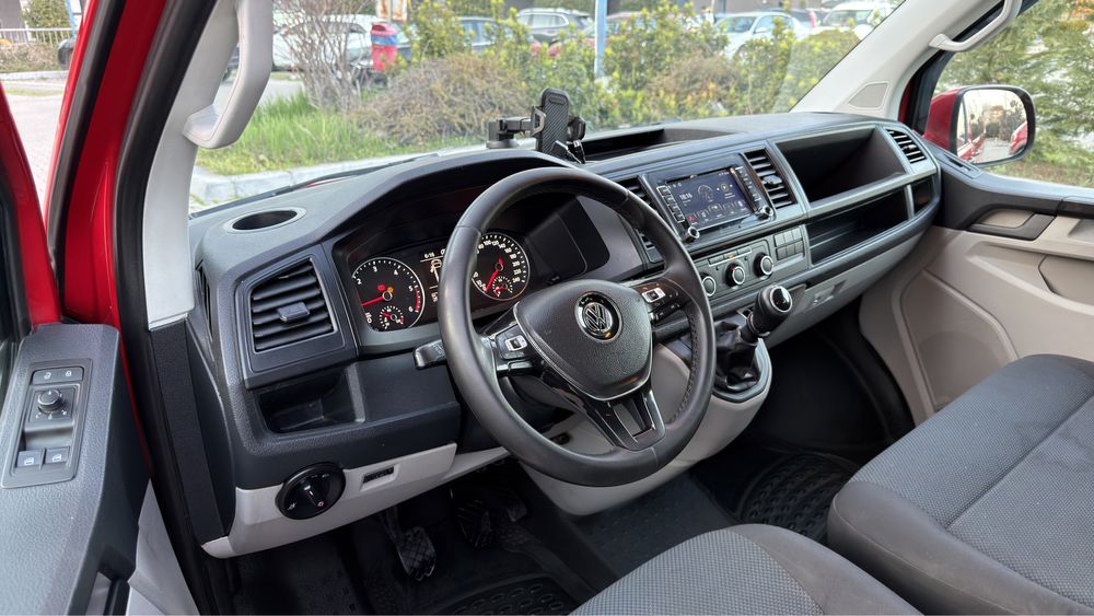 Volkswagen VW Transporter T6 an 2016 8+1 Locuri* Climă 2.0 TDi