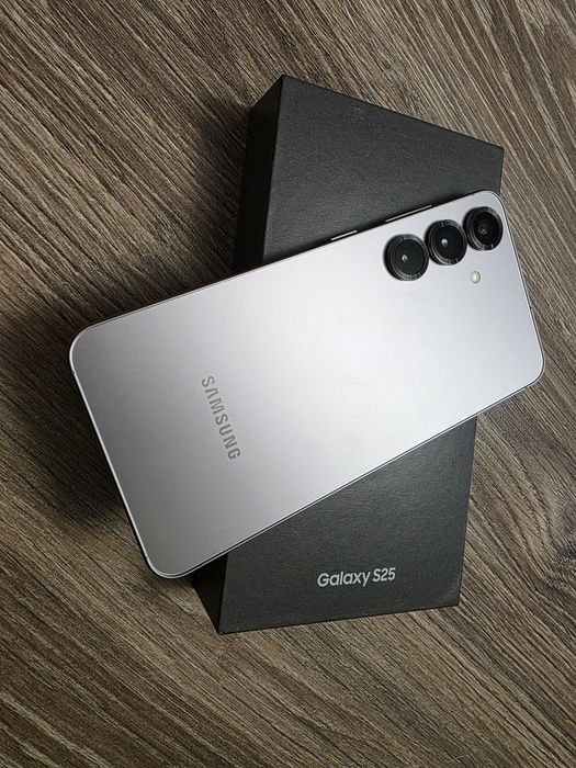 Самсунг галакси S25, продам