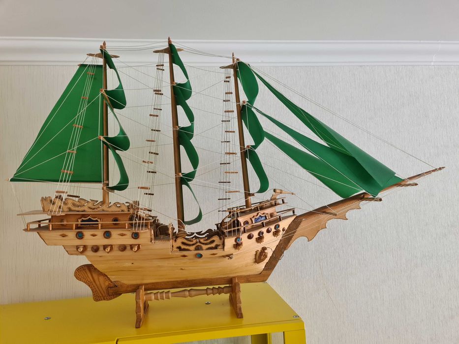 Продаю корабль Парусник