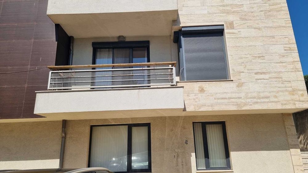 Продава се Тристаен апартамент в Варна, м-т Траката - 110 кв.м за 1183 €/кв.м - Снимка #2