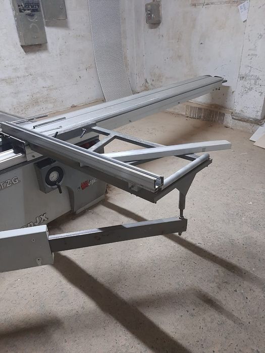 Форматно-раскроечный станок