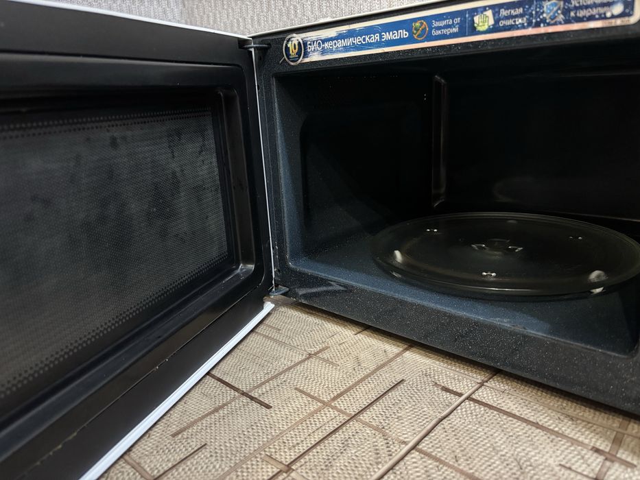 Продам микроволновую печь