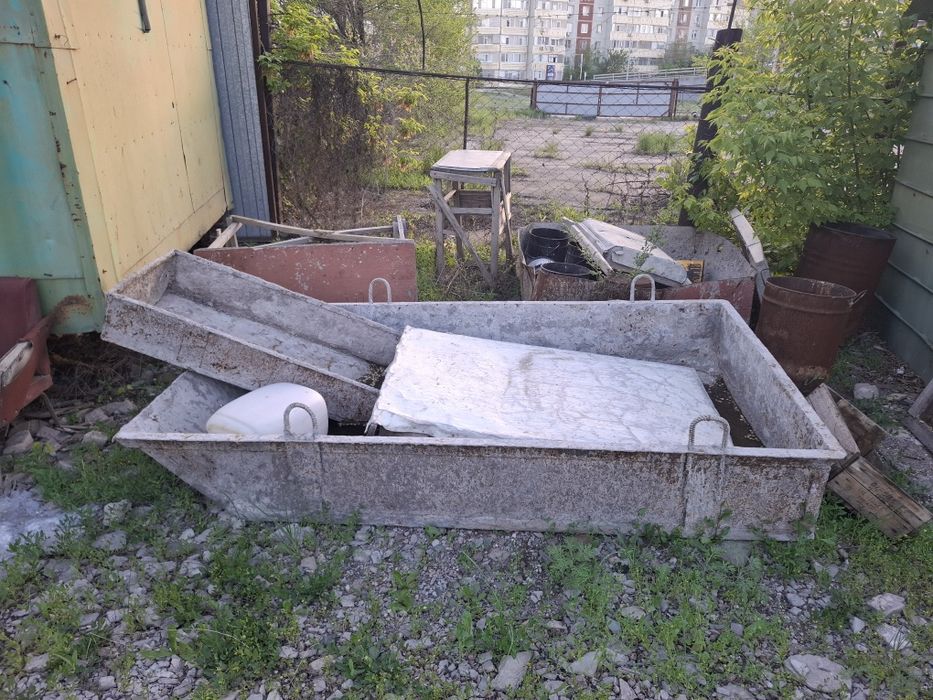 Продам недорого строй материалы и инструменты
