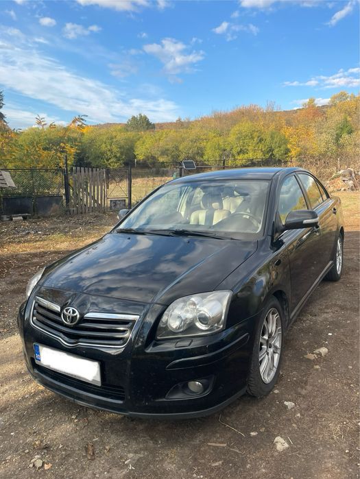 TOYOTA Avensis