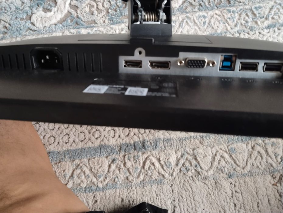 Монитор Dell в отличном состоянии