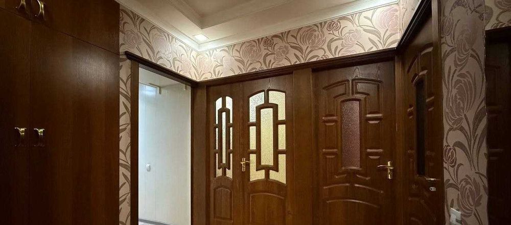 Продается квартира в Яшнабадском районе Авиасозлар 3-х ком 70м2 3-этаж