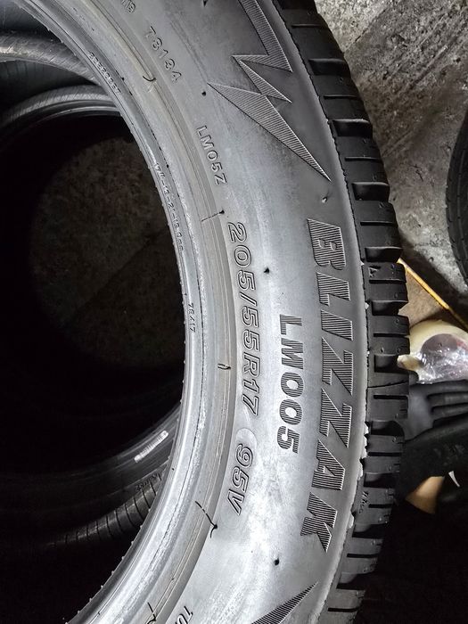 Bridgestone 205/55 R17 95V MS iarnă