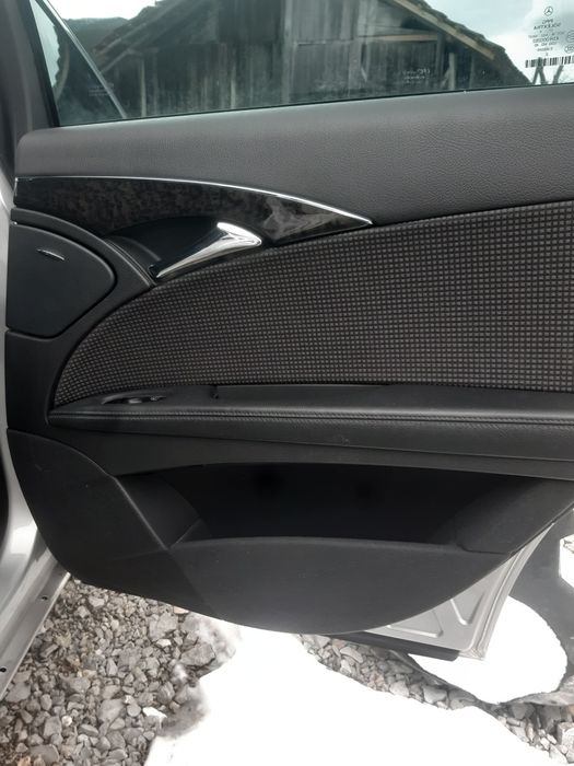 Полу кожен салон Мерцедес w211 комби