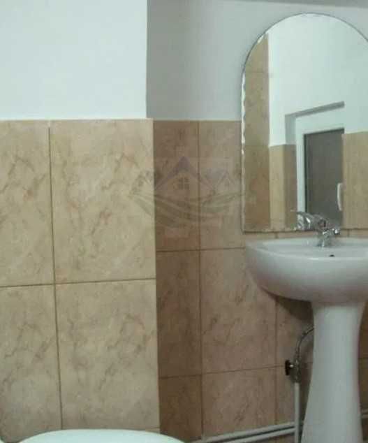 Дава се под наем Едностаен апартамент в Пловдив, Каменица 2 - 45 кв.м за 209.1 € - Снимка #2