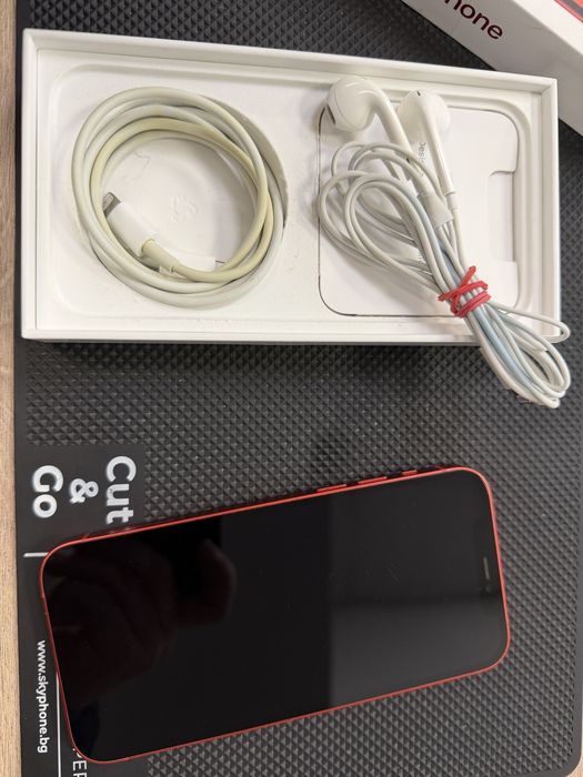 Продавам/Бартер Iphone 12 red 64GB