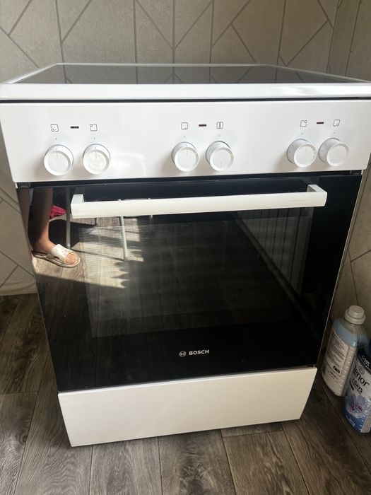 Продам электроплиту