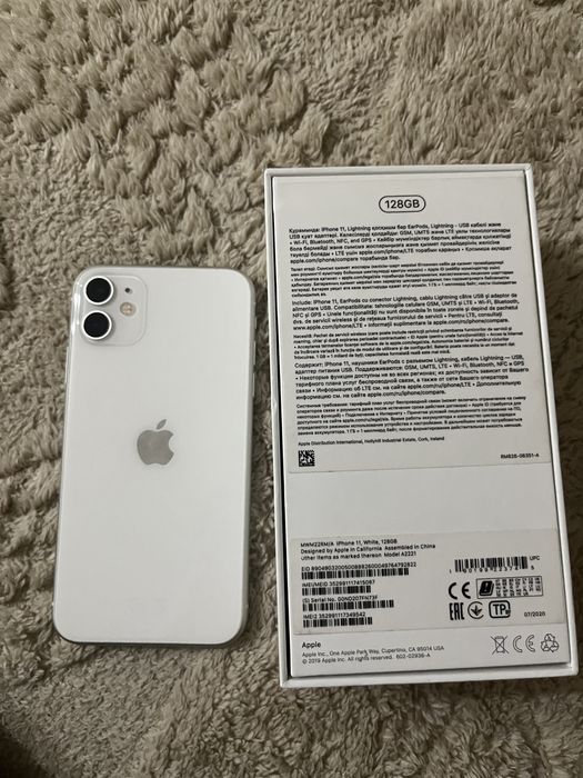 Продам iPhone 11