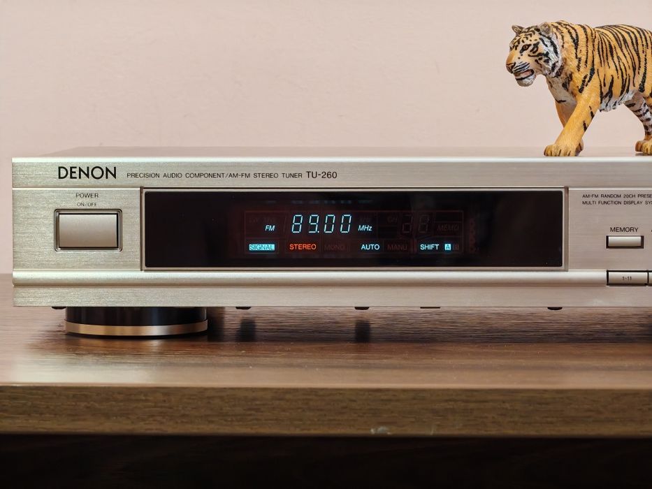 Denon TU-260. Tuner elegant. Recepție de vis. Ca nou. Preț fix !
