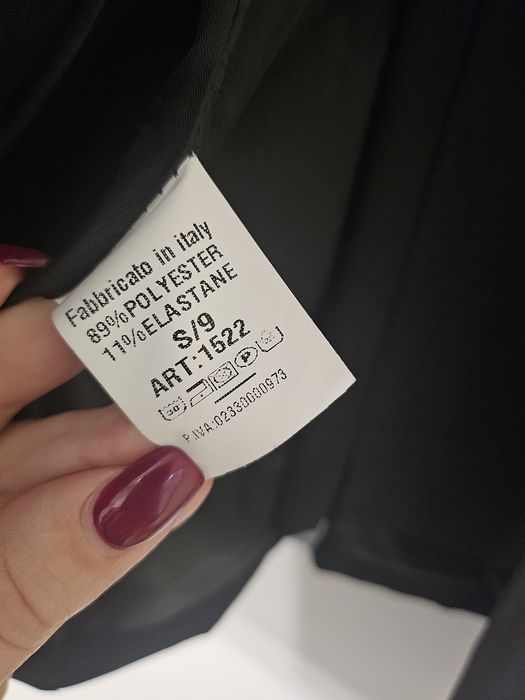 Дамски костюм в черно