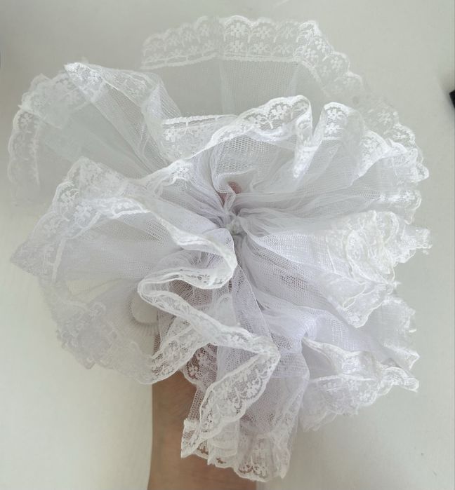 Продам школьные бантики