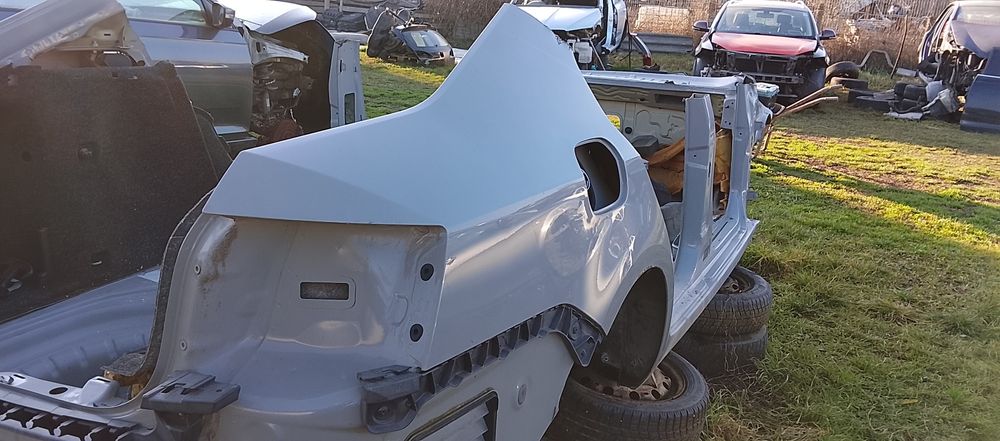 Aripa spate skoda octavia 3 hatchback ( limuzina )