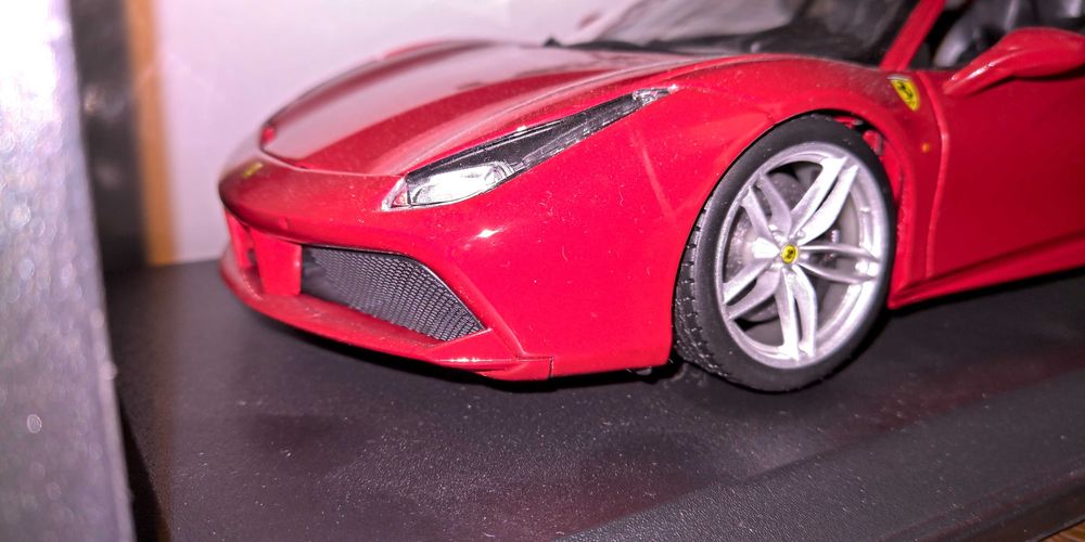 Maisto Ferrari 488 GTB 1/18 箱あり Maisto Ferrari 488 GTB 1/18 箱あり Maisto Special Edition Series 1