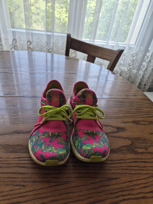 Маратонки Adidas 23.5 cm