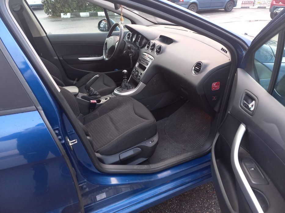 Peugeot 308 1.6 hdi 7 locuri panoramic