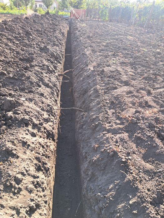 Услуги със Самосвал и Мини багер Ямбол