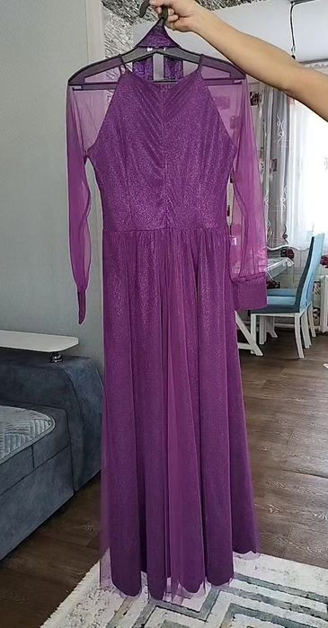 Продам новое платье