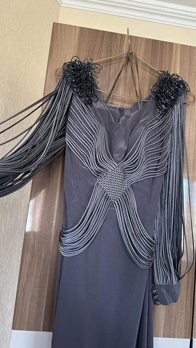 Платье новое размер 46