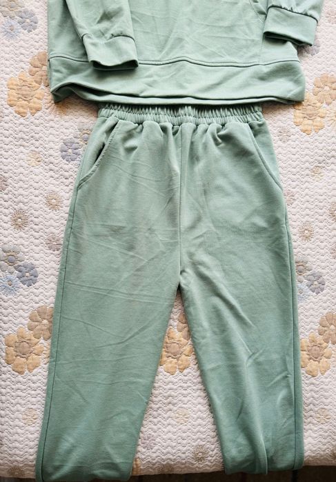 Комлект пролетен-в два цвята