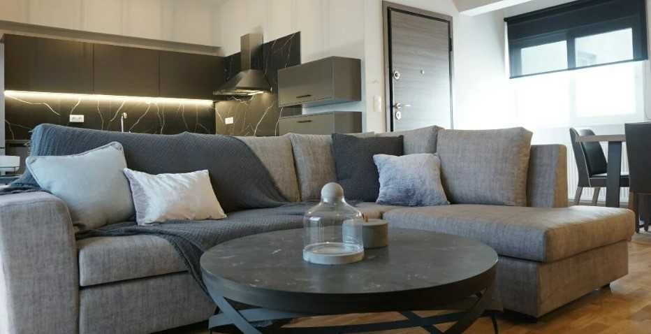 Дава се под наем Тристаен апартамент в Бургас, Изгрев - 95 кв.м за 270.3 € - Снимка #1