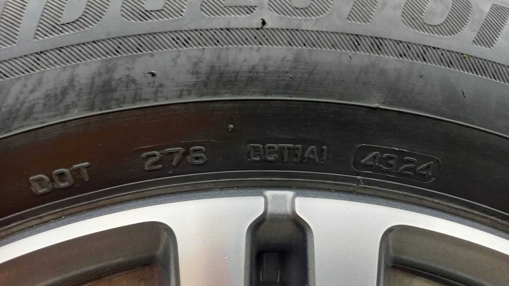 Set roti MB GLC R18, anvelope iarna Bridgestone DOT 2024 235/60 R18