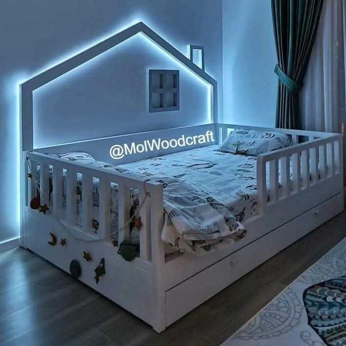 Pat copil pat casuta pat montessori pat din lemn natural mobila copii