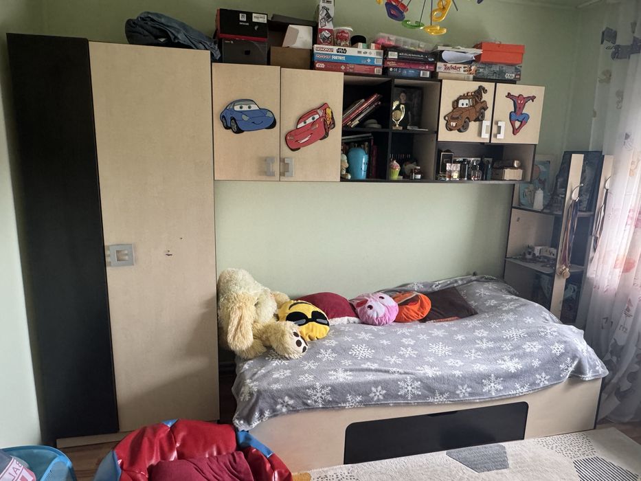 Mobila dormitor copii saltea  noua inclusa in pret