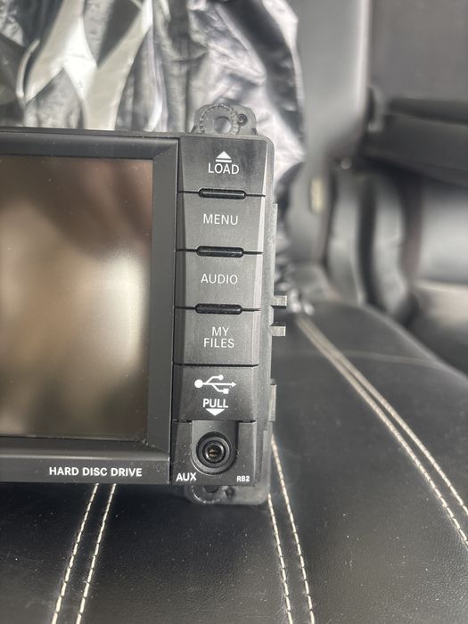 CD Медия за Гранд Чероки Ларедо нов