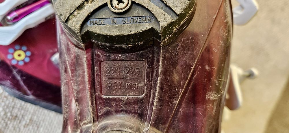 Clapari fete Techopro, marimea 35-36, 267mm