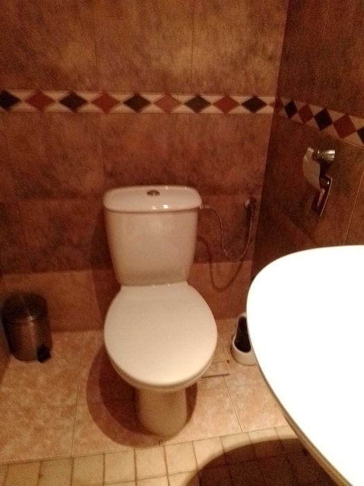 Дава разширена гарсониера под наем в топ център