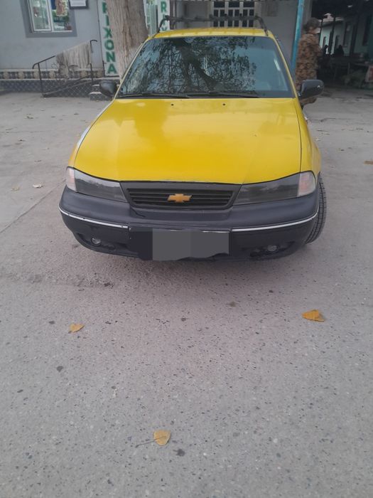 Nexia 1 sotiladi gaz benzin