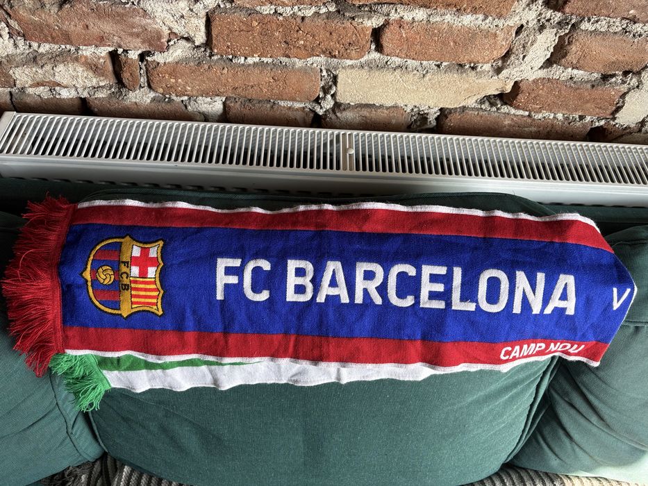 Шал нов Barcelona Барселона / Волфсбугр Wolfsburg