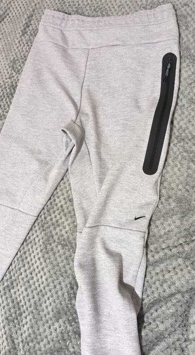 Оригинален Nike Sportswear Tech Nike Grey Sweatpants Joggers Nike