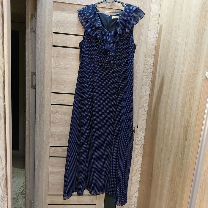 Платье чистые В хорошем состочнии Одеты один раз