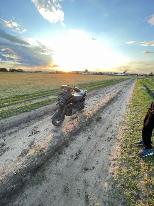 Скутер танк 150 куб