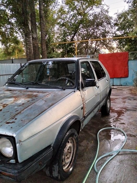Volkswagen Golf 2