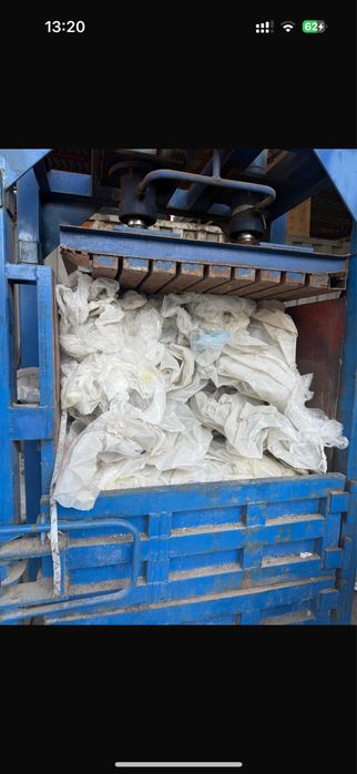 Прием отходы пакета салафана полиэтилена