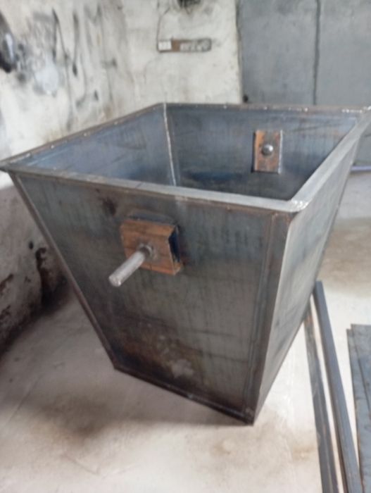 Контейнер для мусора 0.75куб.