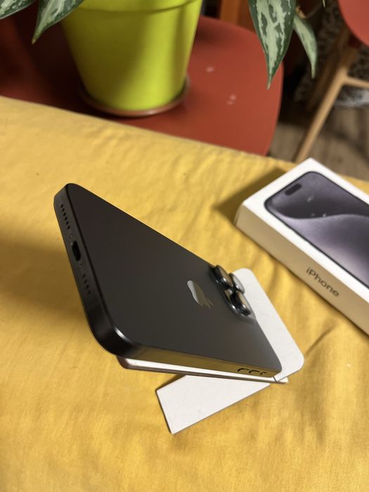 Iphone 15 pro max идеал акум 93% родной