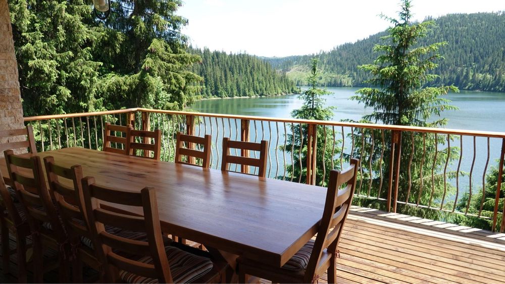 Inchiriez cabană pe malul lacului Beliș de revelion.