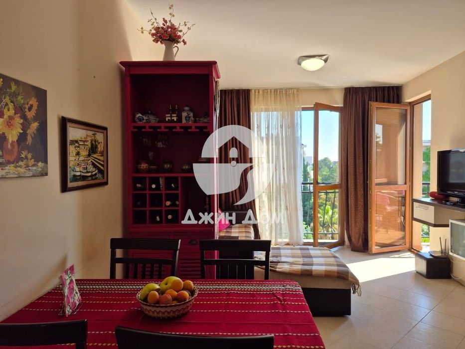 Продава се Двустаен апартамент в к.к. Слънчев бряг - 55 кв.м за 1882 €/кв.м - Снимка #2