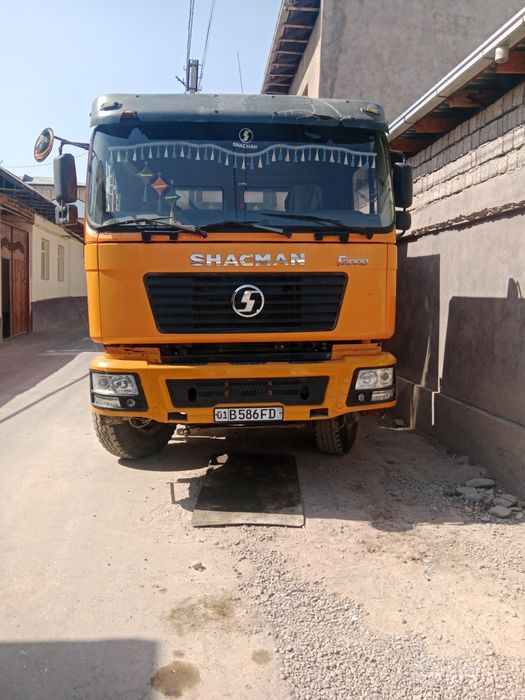 Shacman yurib turgan ishga tayyor zavadskoy gazli