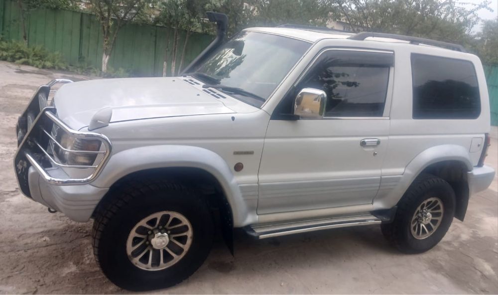 Срочно продам Mitsubishi Pajero